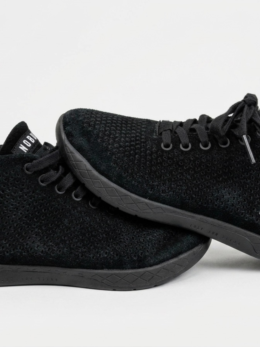 NOBULL Outwork Mid Suede Trainers Triple Black Performance Sneakers Sz 8- READ